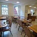 Orchard Hotel 
